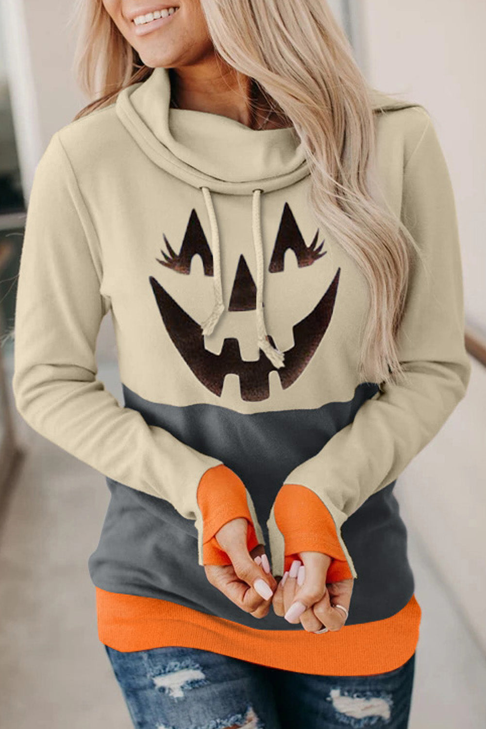 Long Sleeve Jack-O'-Lantern Graphic Sweatshirt